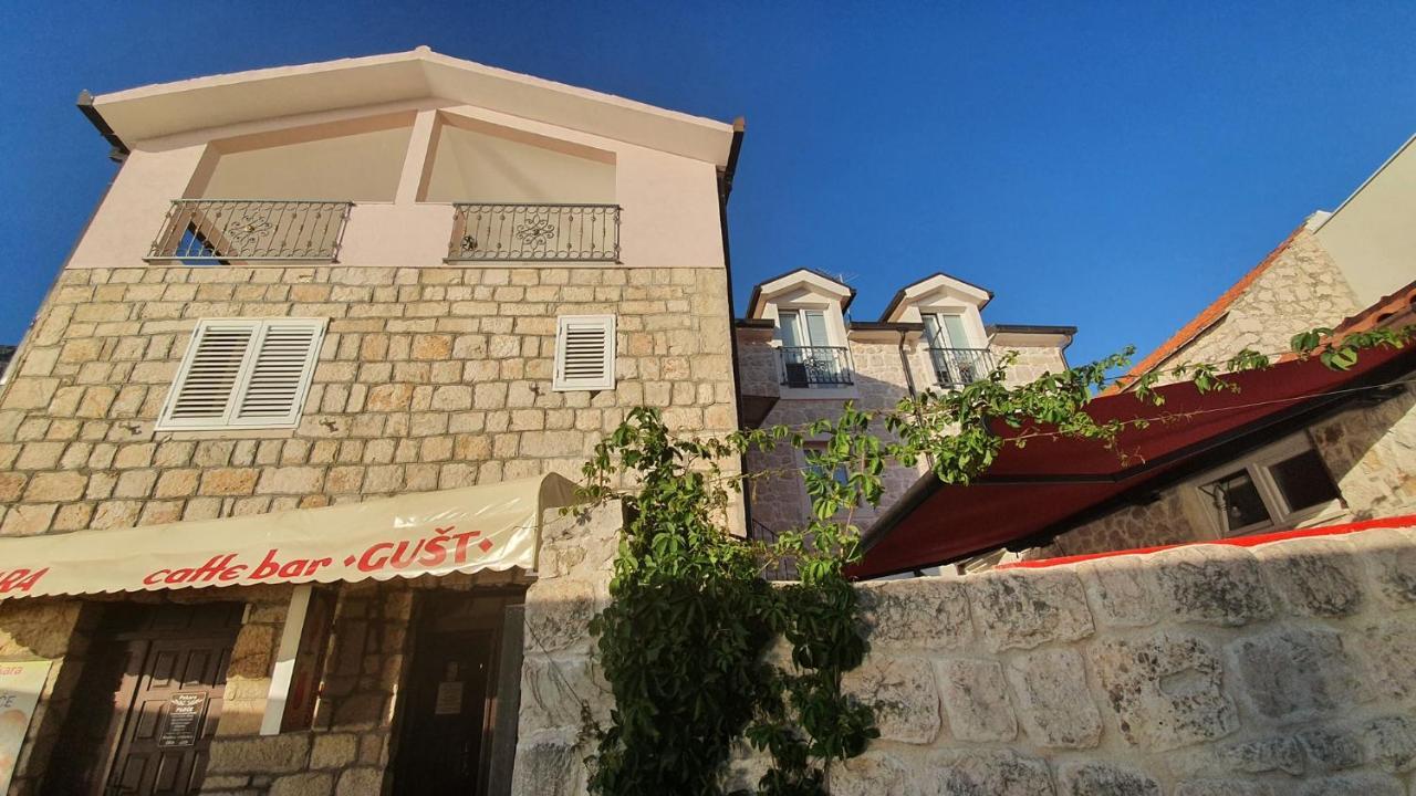 Apartmani Marina Gradac غراداك المظهر الخارجي الصورة
