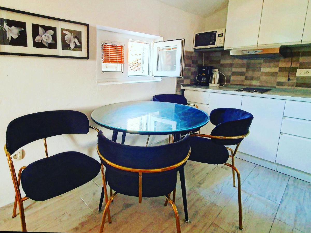 Apartmani Marina Gradac غراداك المظهر الخارجي الصورة